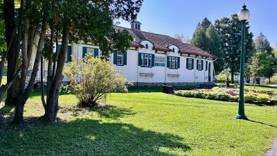 Vespasienne du Parc St-Maurice